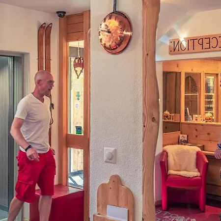 Готель Mirabeau