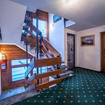 Mirabeau Hotel