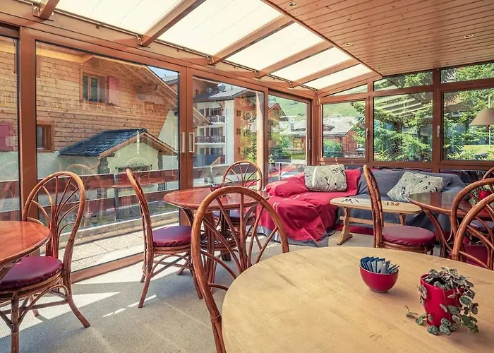 מלון Mirabeau 3*